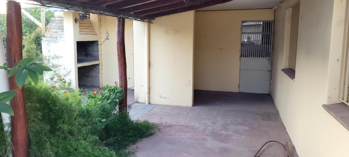 Venta Colonia Caroya Córdoba Casa 3 Dorm. Cochera Patio Asador 5
