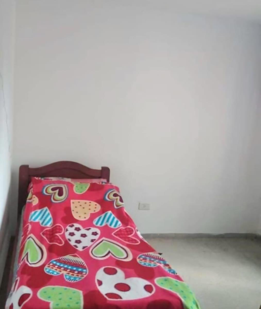 Venta Casa 2 Dorm. Colonia Caroya Córdoba Cochera Gas Natural Patio Cerrado 3