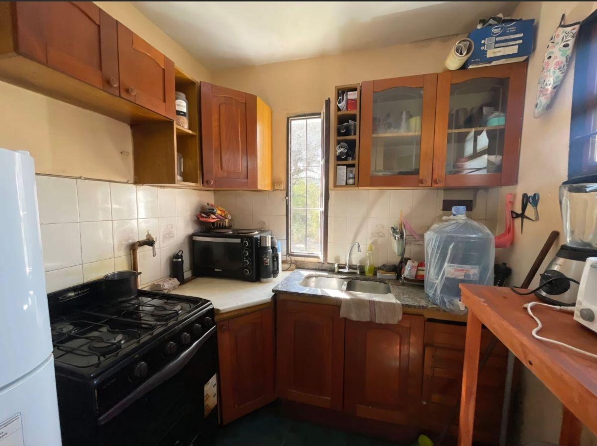 Foto de VENTA SALDAN FRENTE AV PRINCIPAL CASA DOS DORMITORIOS PATIO COCHERA, imagen 3