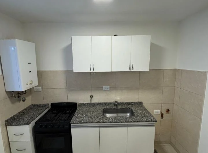 1 Dormitorio MUY GRANDE - frente a Pocito 3