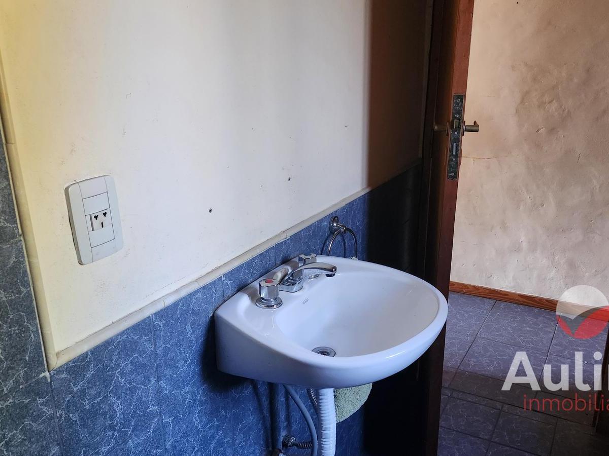 Dos Casas en Venta en Piedra Blanca, Merlo 3
