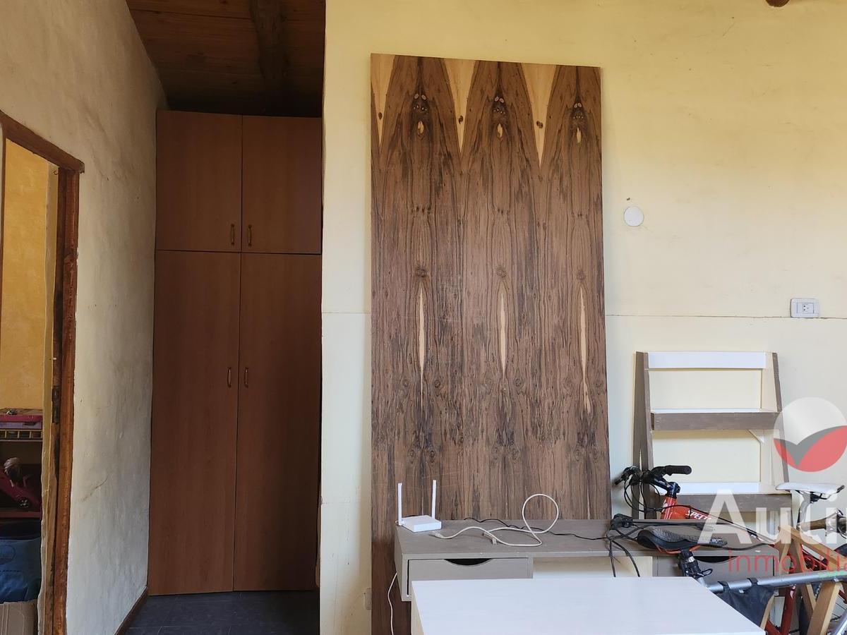 Dos Casas en Venta en Piedra Blanca, Merlo 2