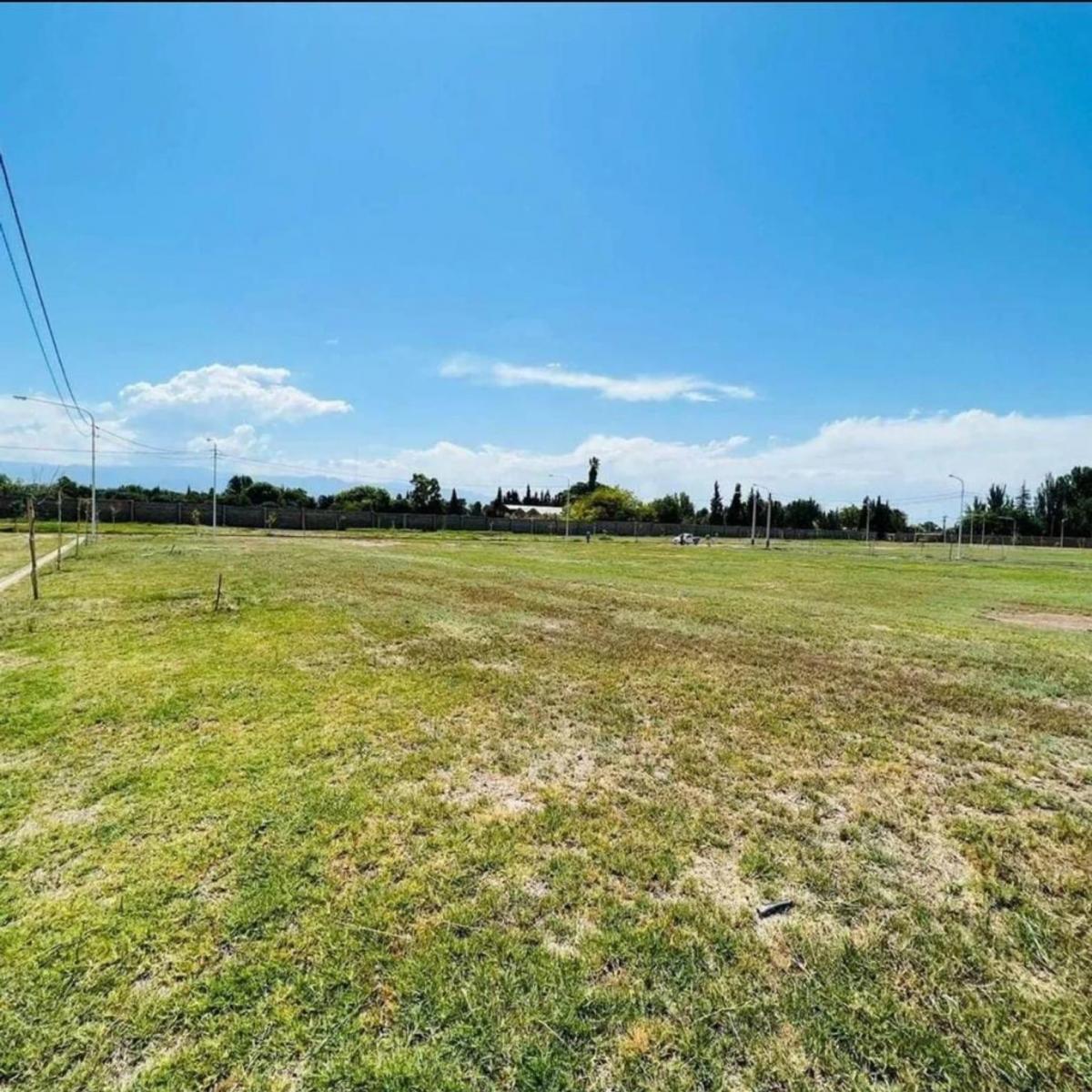 Oportunidad Única en Barrio Sol Andino 3 – Lote de 300 m² Para Construir El Hogar 4