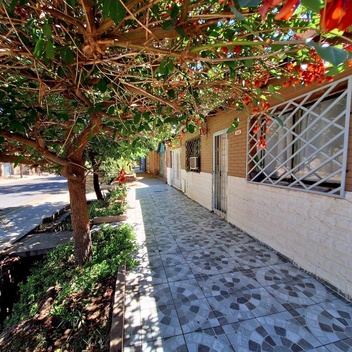 ¡Amplia y Luminosa Casa en Guaymallén! Ideal Para Tu Familia 4