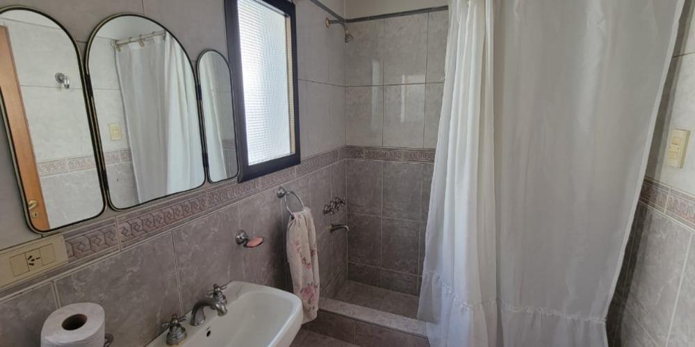 Se Vende Casa en Barrio Escorial Godoy Cruz 4