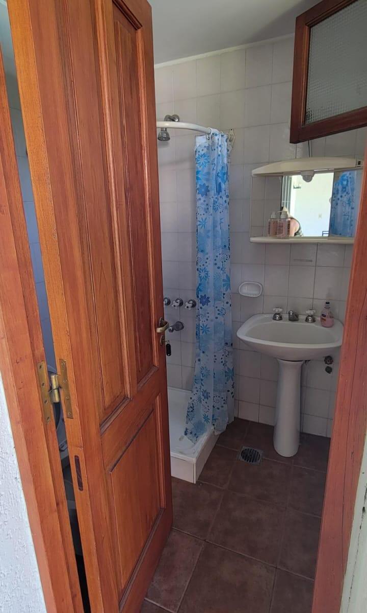 Casa en Venta Impresionante Casa de 5 Dorm. en Chacras de Coria, Luján de 4