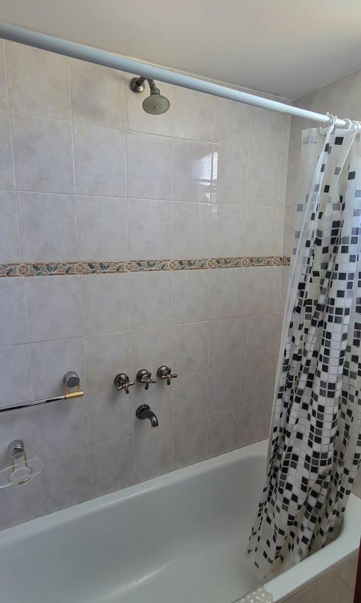Casa en Venta Impresionante Casa de 5 Dorm. en Chacras de Coria, Luján de 3