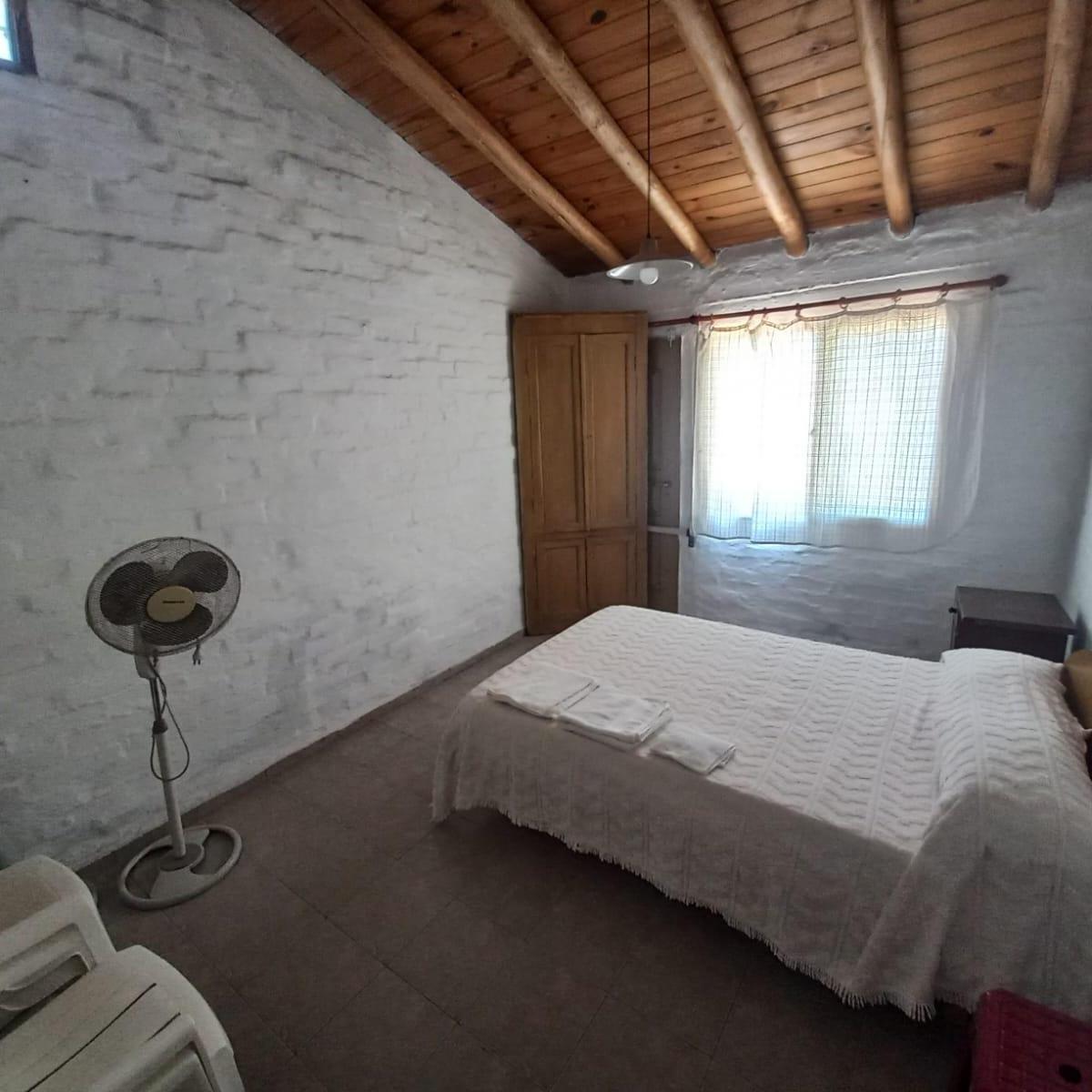 Casa en La Montaña con Amplio Terreno y Vista a La Quebrada de Los Berros 2