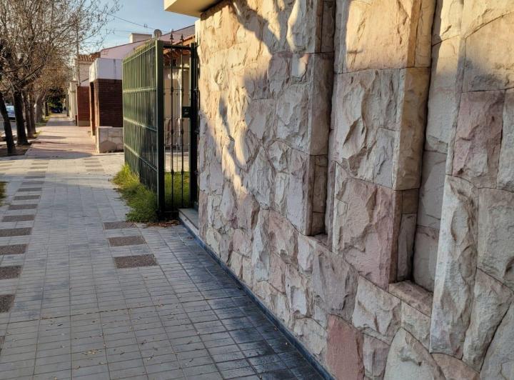 Hermosa casa en alquiler Alto Dorrego 3
