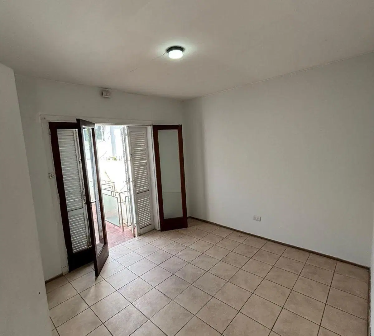 Hermosa Casa en Venta en Mendoza, cuarta sección 4