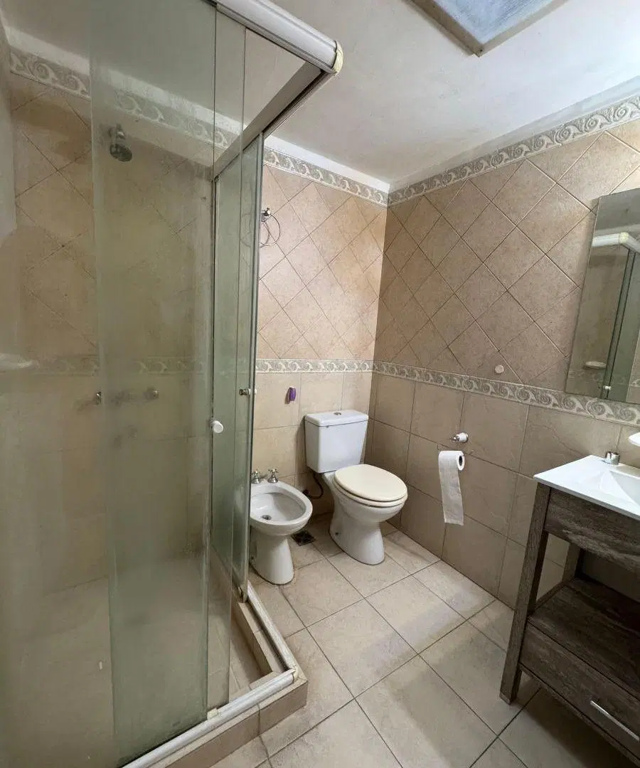 MARTIN CORONADO, DUPLEX EN VENTA 3 AMBIENTES CON ENTRADA DE COCHE 5