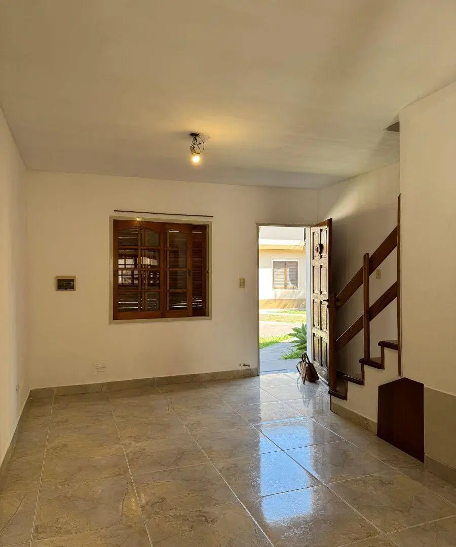 MARTIN CORONADO, DUPLEX EN VENTA 3 AMBIENTES CON ENTRADA DE COCHE 1