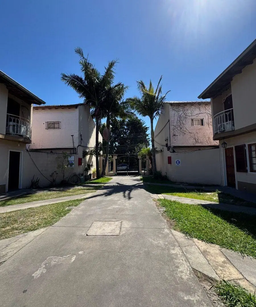 MARTIN CORONADO, DUPLEX EN VENTA 3 AMBIENTES CON ENTRADA DE COCHE 2