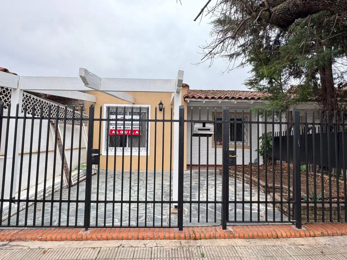 CASA EN ALQUILER, CIUDAD JARDIN 1
