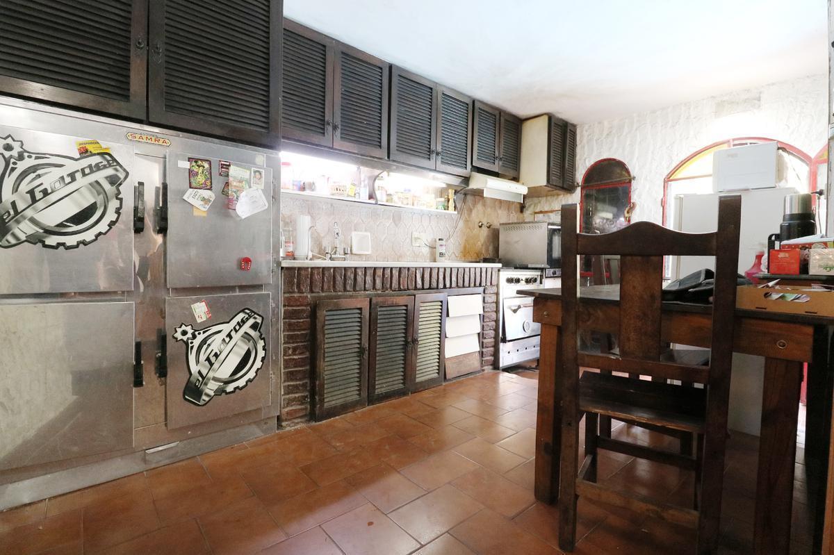 Venta Casa en Lote Propio 5 Ambientes Apto Credito Patio Terraza 3 Cocheras Ciudadela 5