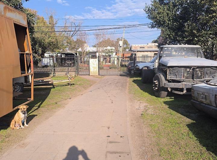 VENTA SEIS AMBIENTES  MULTIFAMILIAR AMPLIO TERRENO IDEAL INVERSOR  SAN MIGUEL 5