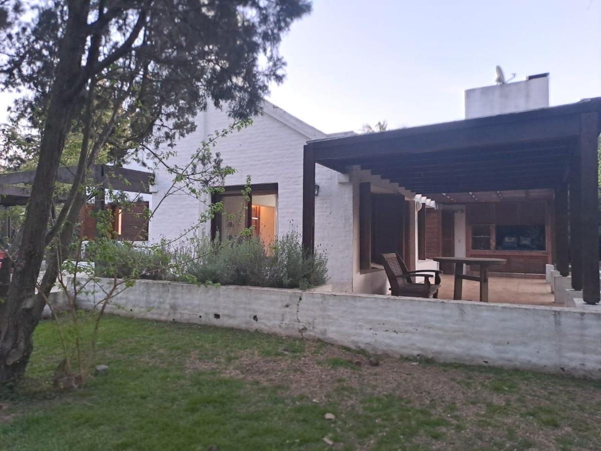 VENTA DE CASA EN COUNTRY CLUB LOMA VERDE APTA CREDITO HIPOTECARIO AMENITIES LOTE INTERNO