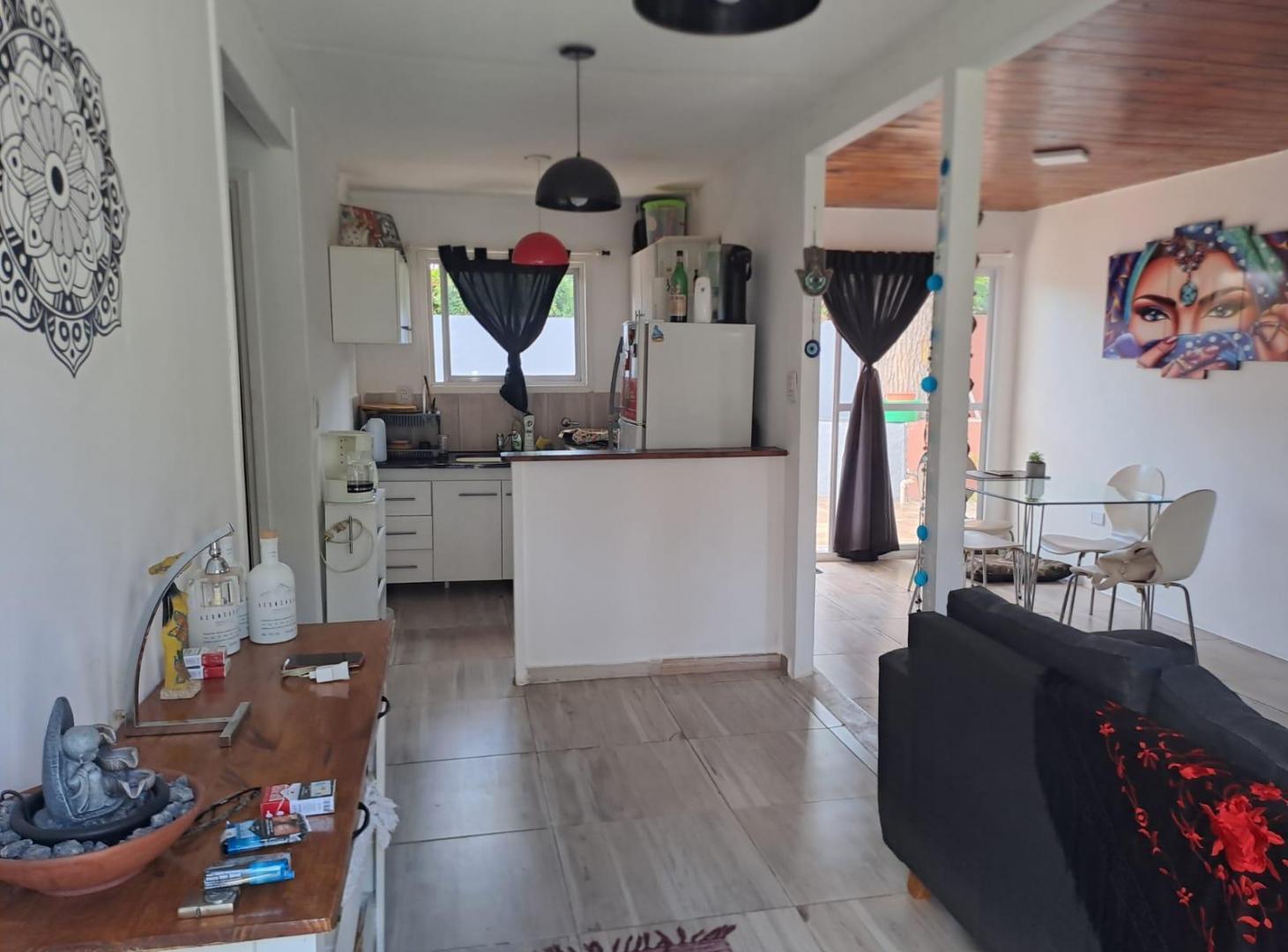 Foto de VENTA CASA LUMINOSA 2 HABITACIONES EN BARRIO CERRADO COUNTRY RODA, imagen 4