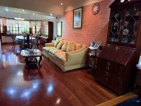 VENTA CASA / CHALET 6 AMBIENTES C/ QUINCHO, PILETA Y COCHERA EN  SAN ANDRÉS - PERMUTA Y APTO CREDITO 5