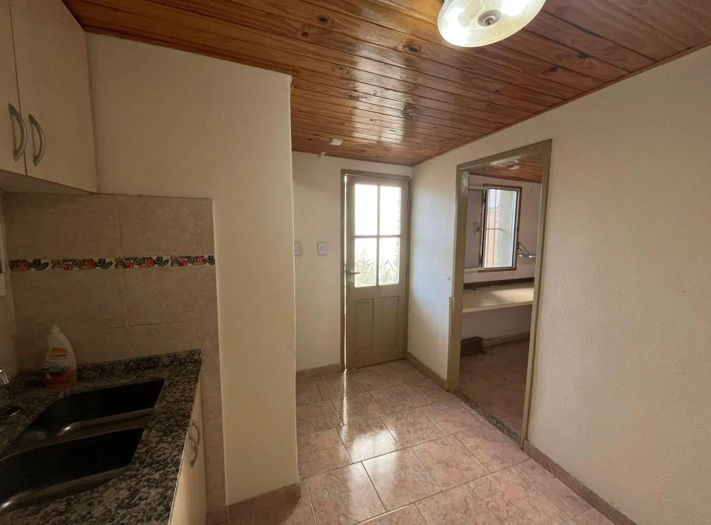 ALQUILER de PH 6 Ambientes Ideal Comercial o Vivienda | Sin Expensas | Patio   Trifásica | CABA 5
