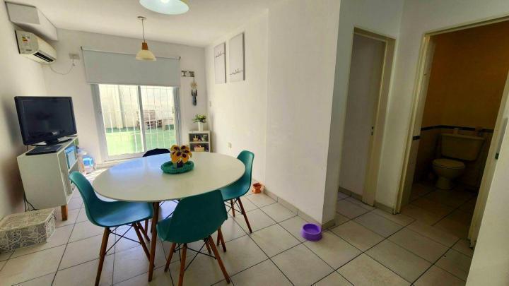Foto de VENTA DEPARTAMENTO DE 2 AMBIENTES EN PB CON AMPLIO PATIO - APTO CREDITO, imagen 5