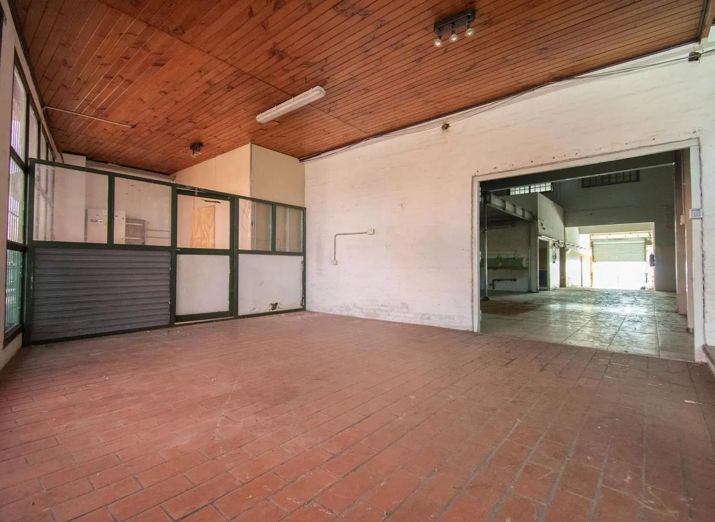 VENTA DE INMUEBLE INDUSTRIAL - COMERCIAL - PREMIUM - DOBLE FRENTE - USO MIXTO - PERMUTA - SAN MARTIN 2