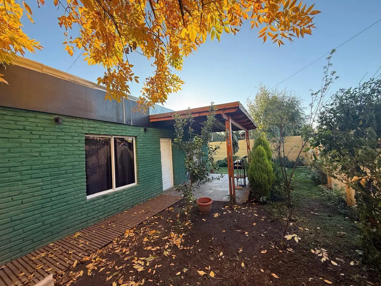OPORTUNIDAD CASA EN VENTA CON JARDIN COUNTRY RODA BAJAS EXPENSAS TOMA VEHICULO 4