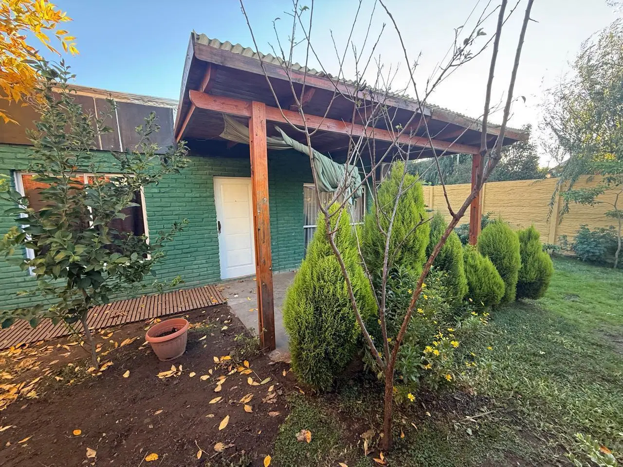OPORTUNIDAD CASA EN VENTA CON JARDIN COUNTRY RODA BAJAS EXPENSAS TOMA VEHICULO 2