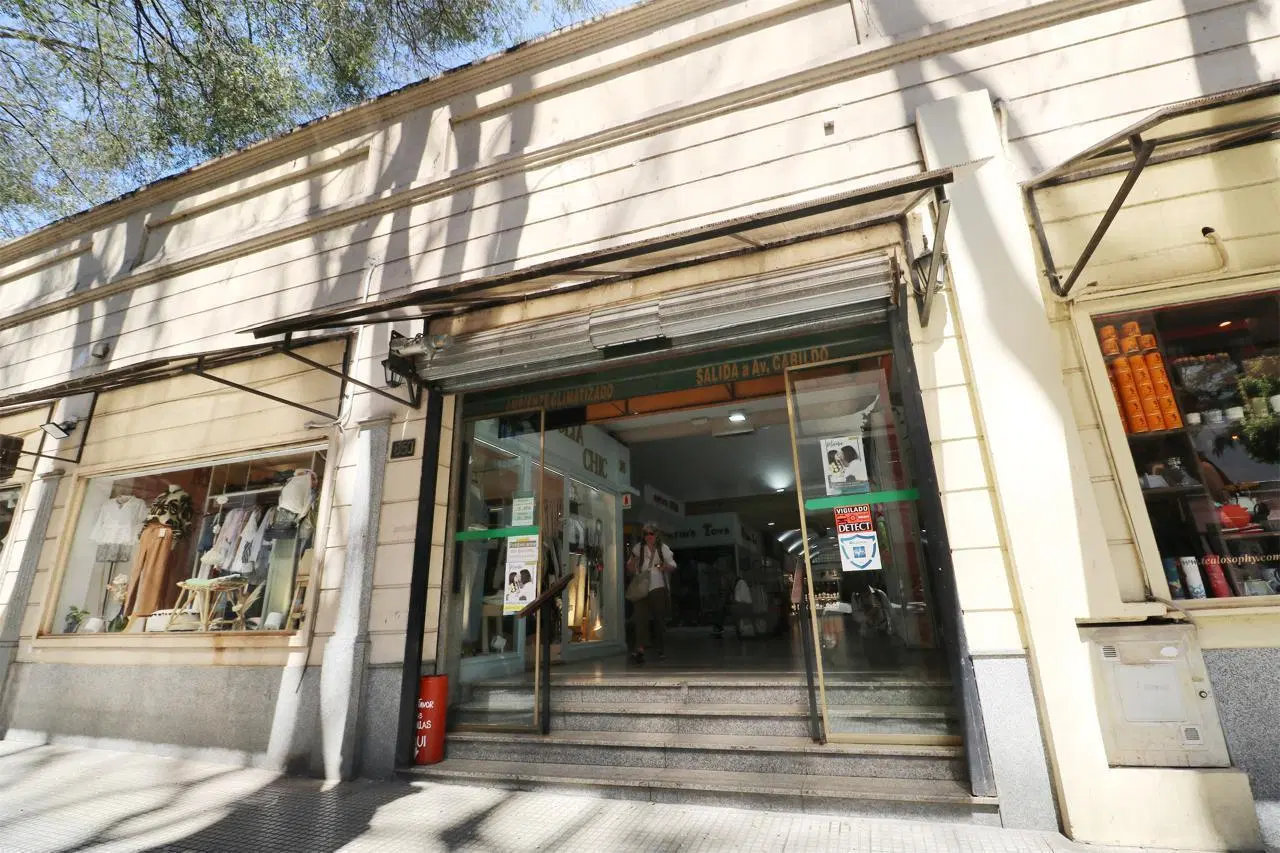 VENTA LOCAL COMERCIAL EN BELGRANO-GALERIA GENERAL BELGRANO-GRAN OPORTUNIDAD-PERMUTA 3