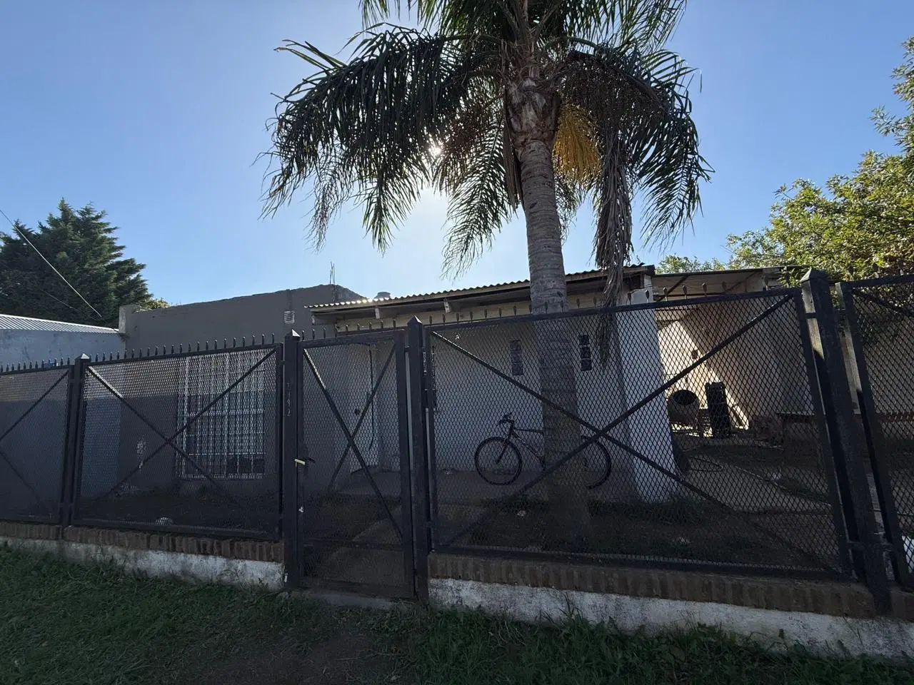 VENTA CASA 3 AMBIENTES y 3 PHS CON ENTRADAS INDEPENDIENTES OPORTUNIDAD - FINANCIACION Y PERMUTA 2