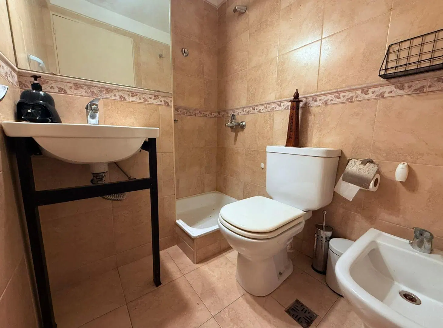 VENTA DEPARTAMENTO 4 AMBIENTES CON TERRAZA PROPIA Y COCHERA - VILLA URQUIZA - PERMUTA Y APTO CREDITO 5