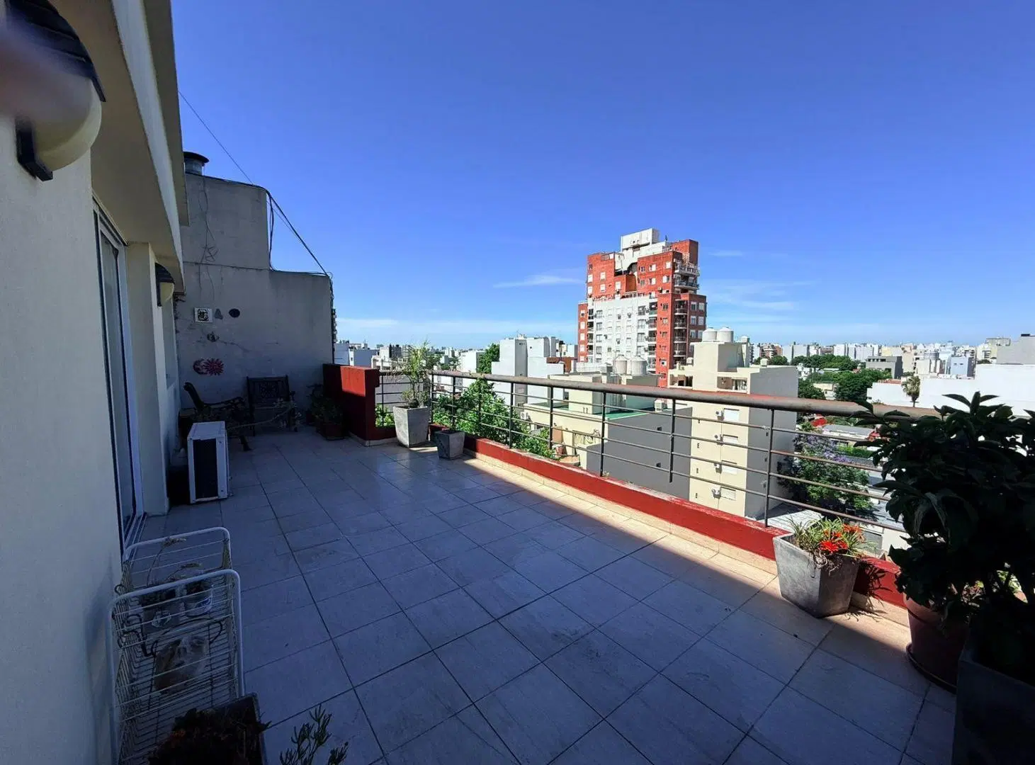 VENTA DEPARTAMENTO 4 AMBIENTES CON TERRAZA PROPIA Y COCHERA - VILLA URQUIZA - PERMUTA Y APTO CREDITO 4