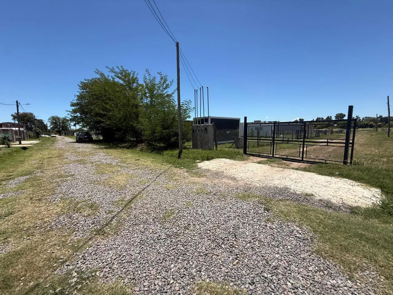 VENTA DE LOTE INTERNO PARQUIZADO EN BARRIO SEMICERRADO TOMA VEHICULO OPORTUNIDAD FINANCIA 8
