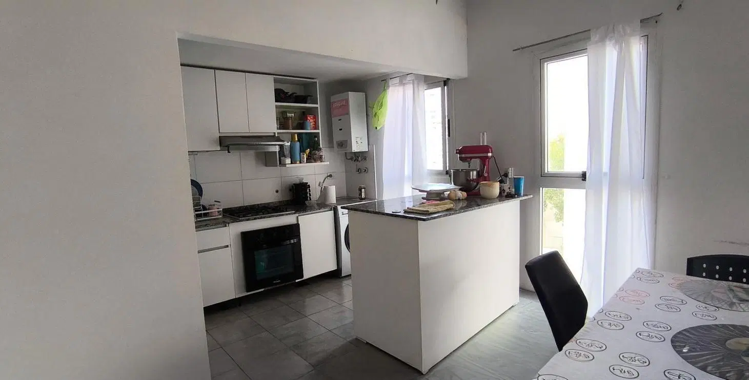 VENTA DEPARTAMENTO 3 AMBIENTES LATERAL BALCÓN APTO CREDITO MODERNO LUMINOSO 2