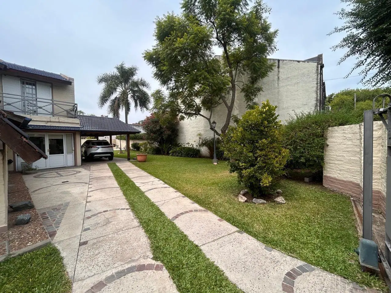 VENTA CASA 5 AMBIENTES LUMINOSA CON PISCINA  JARDIN  DEPTO EN B. LA ARGENTINA CAMPANA APTO CREDITO 4