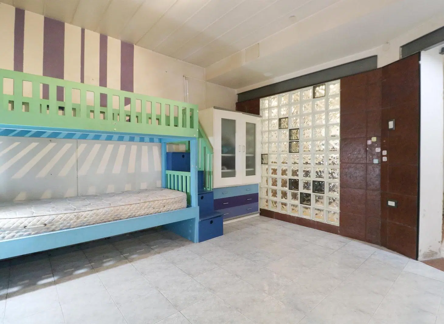 VENTA PH DE 4 AMBIENTES EN PATERNAL - DOS PLANTAS - PATIO - TERRAZA - PARRILLA - PERMUTA - FINANCIA 2