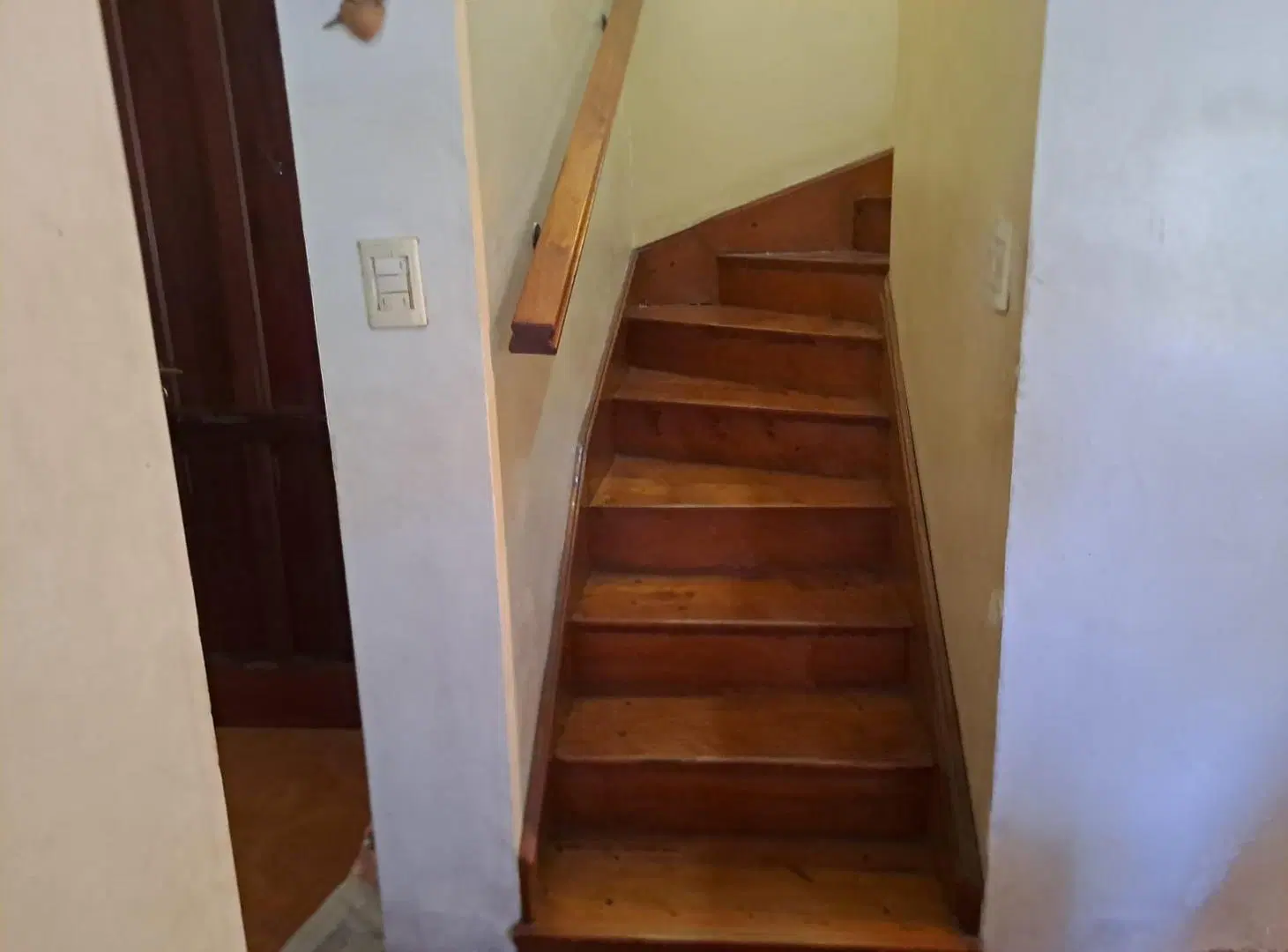VENTA CASA PRINCIPAL CON CASA SECUNDARIA AL FONDO GRAND BOURG JARDIN COCHERA PARRILLA CUBIERTA 8