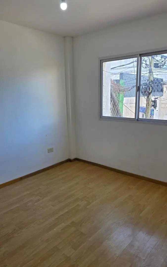VENTA - DEPARTAMENTO- 2 AMBIENTES -  APTO CREDITO - BALCON - COCHERA - EXPENSAS BAJAS - SAN FERNANDO 4