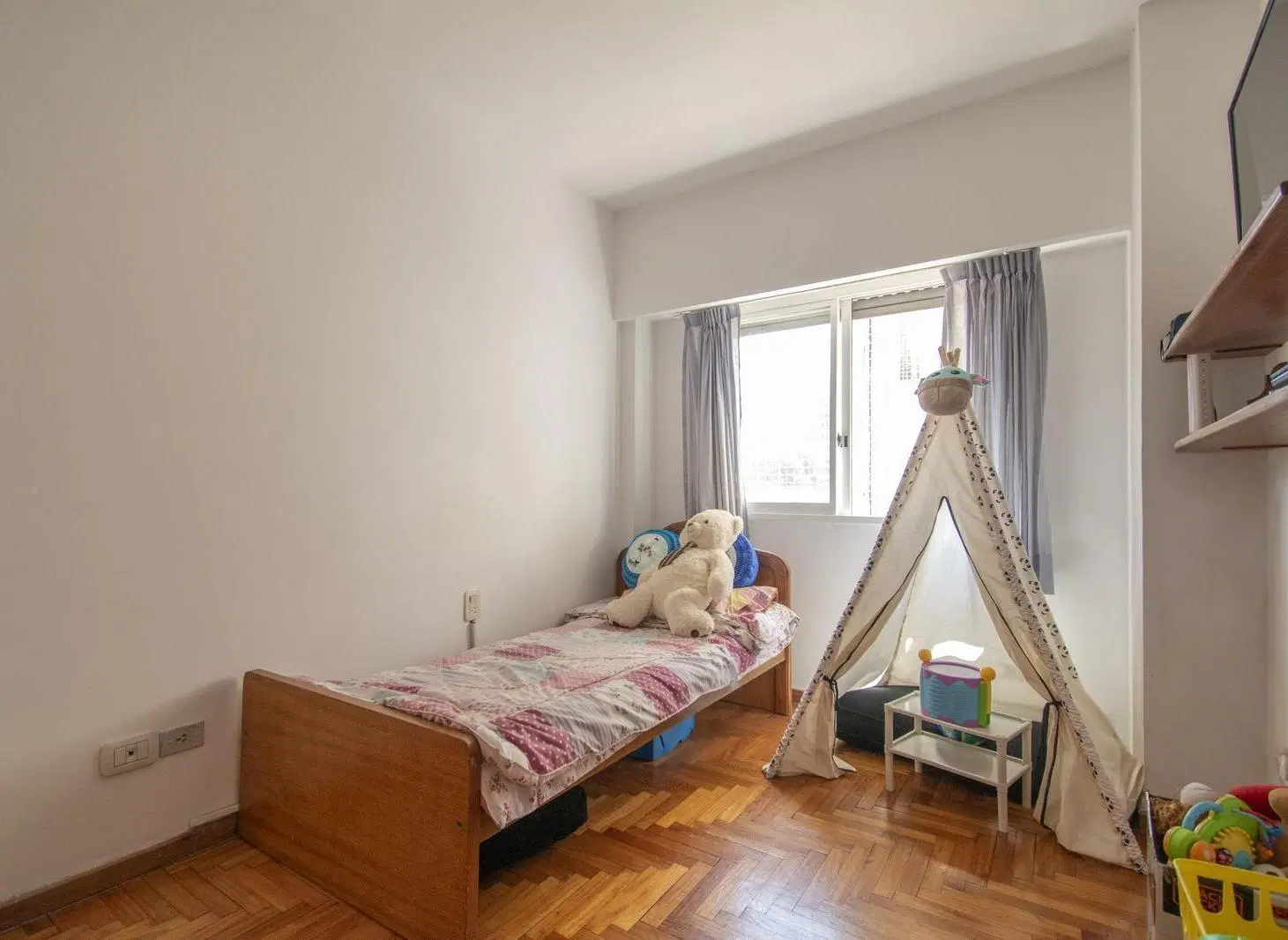 VENTA DEPARTAMENTO TRES AMBIENTES CON GRAN BALCON EN NUÑEZ 2