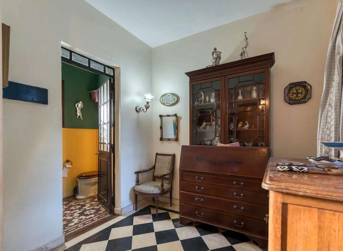 VENTA CASA COLONIAL 4 AMB C/ PILETA - JARDIN - QUINCHO - TERRAZA - SAN ISIDRO LA CALABRIA - PERMUTA 4