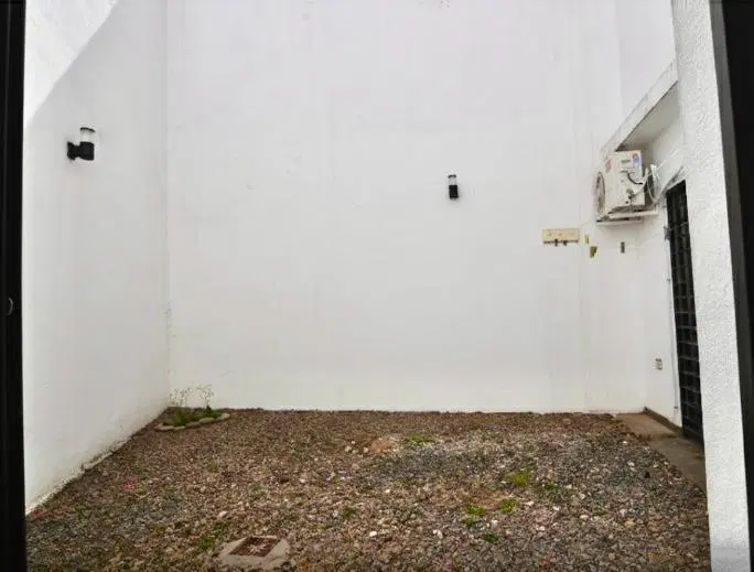VENTA PH  3 AMBIENTES  ENTRADA INDEPENDIENTE  PB  COCHERA  2 PATIOS  SIN EXPENSAS  P CHACABUCO. 4