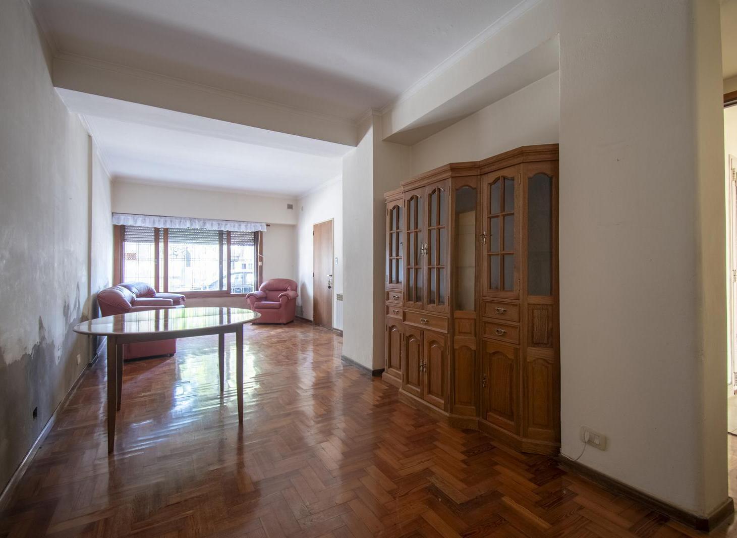 Foto de VENTA PH 4 AMBIENTES FRENTE PERMUTA COCHERA PATIO APTO CREDITO, imagen 1