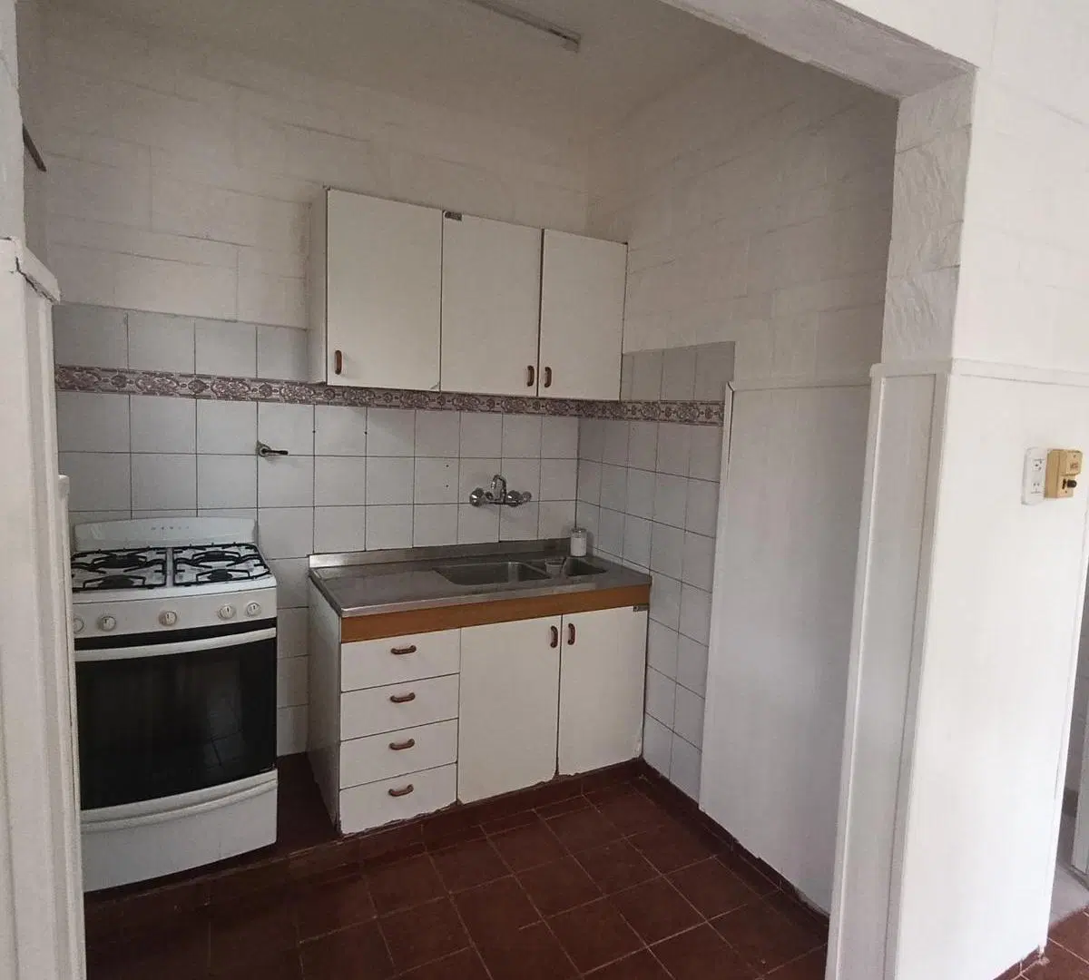 ALQUILER PH 2 AMBIENTES CON PATIO, SIN EXPENSAS  en Villa Maipú, Gral San Martín. 3