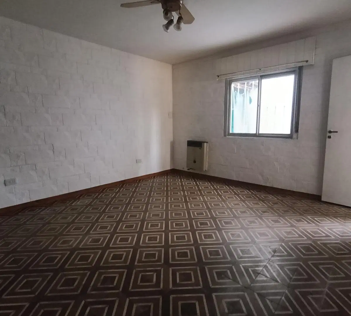ALQUILER PH 2 AMBIENTES CON PATIO, SIN EXPENSAS  en Villa Maipú, Gral San Martín. 2