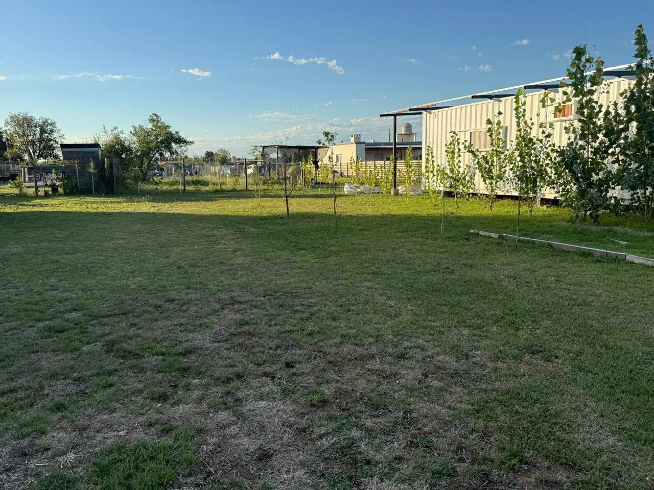 VENTA DE CASA CONTAINER LOTE PARQUIZADO EN BARRIO SEMICERRADO TOMA VEHICULO OPORTUNIDAD FINANCIA 5