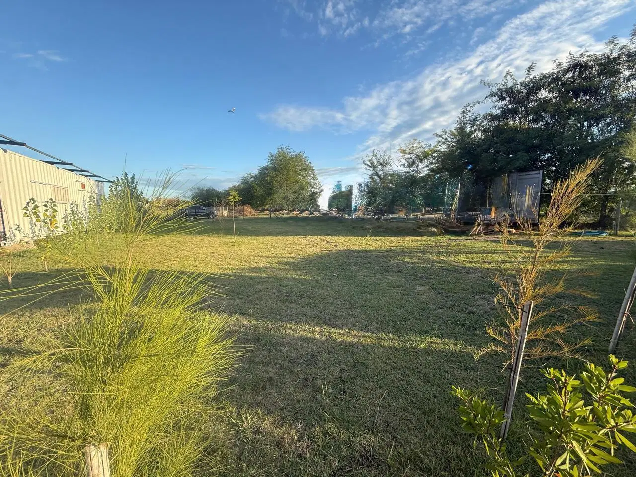 VENTA DE CASA CONTAINER LOTE PARQUIZADO EN BARRIO SEMICERRADO TOMA VEHICULO OPORTUNIDAD FINANCIA 3