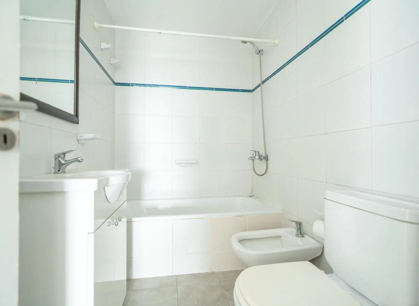 VENTA DEPARTAMENTO DOS AMBIENTES "APTO CREDITO"· COCHERA · VISTA ABIERTA AL CONTRAFRENTE CON BALCÓN 2