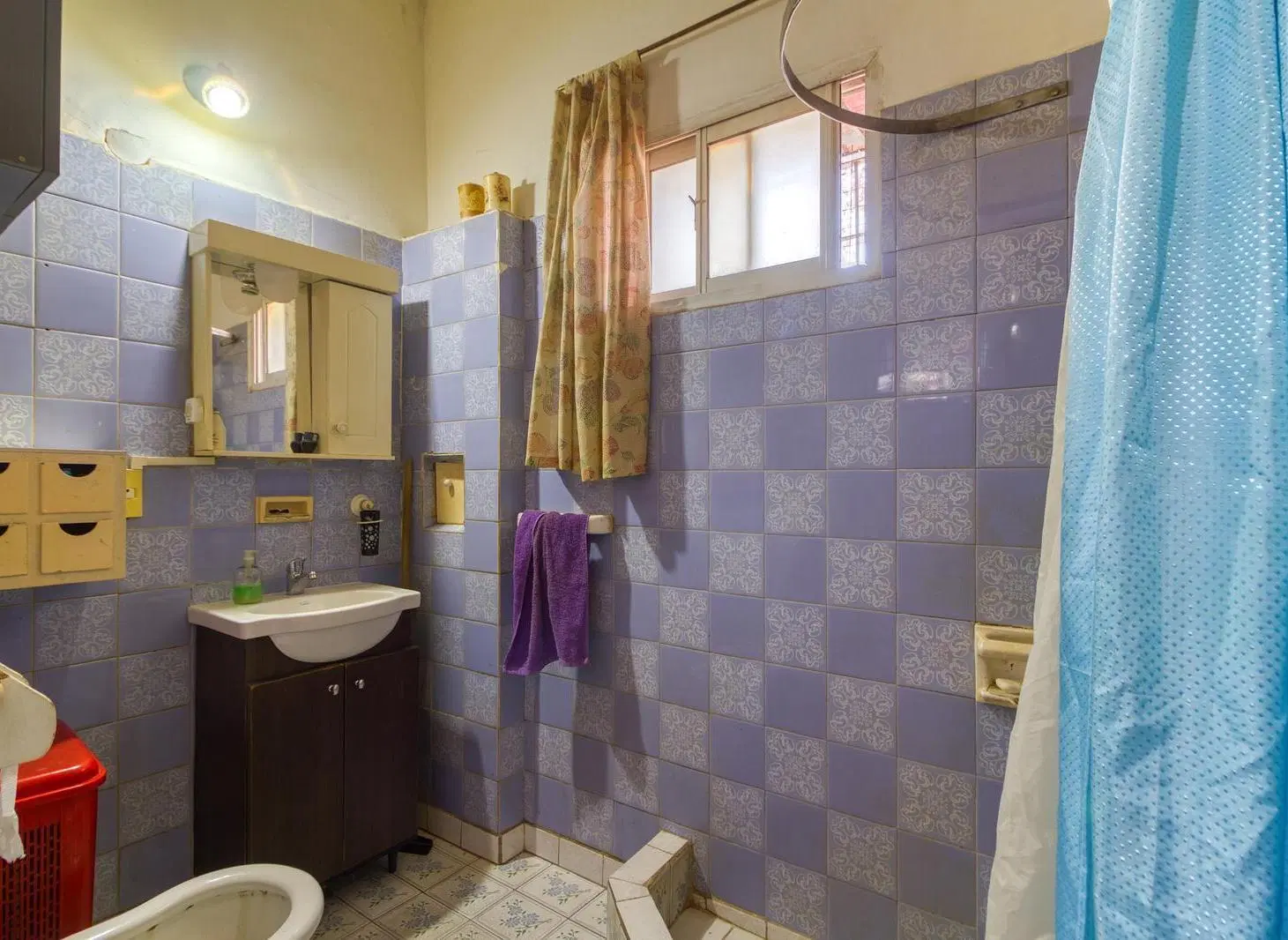 CASONA ANTIGUA 8 AMB. EN VILLA URQUIZA -TERRAZA - TERRENO IDEAL PHS - EXCELENTE ZONA 5