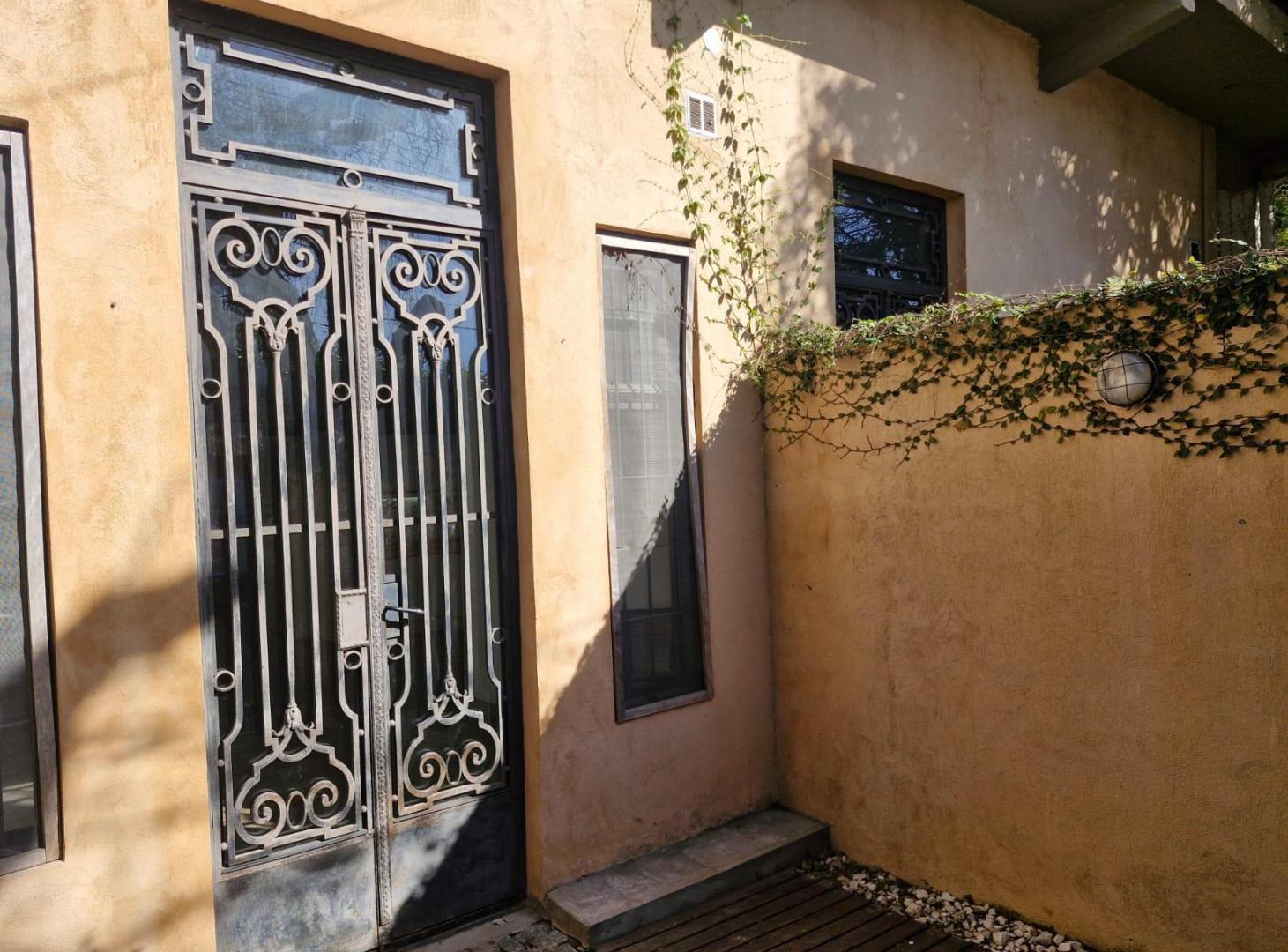 ALQUILER PH - 3 AMBIENTES - BALCON - PATIO - SIN EXPENSAS - LAVADERO - BECCAR - SAN ISIDRO