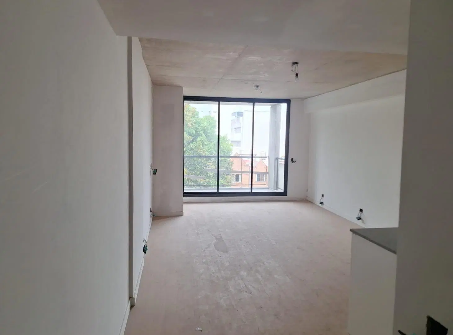 VENTA MONOAMBIENTE DIVISIBLE EN COGHLAN - Permuta - gran balcon 4
